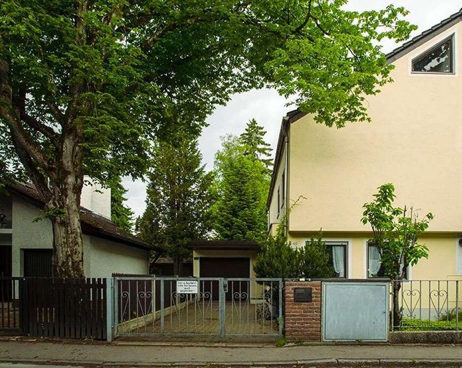 Thumbnail-Haus zum Kaufen in München 995.000,00 € 152 m²