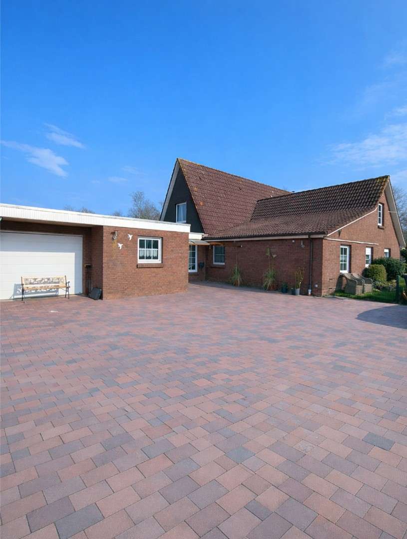 Thumbnail-Haus zum Kaufen in Südbrookmerland 299.000,00 € 238 m²