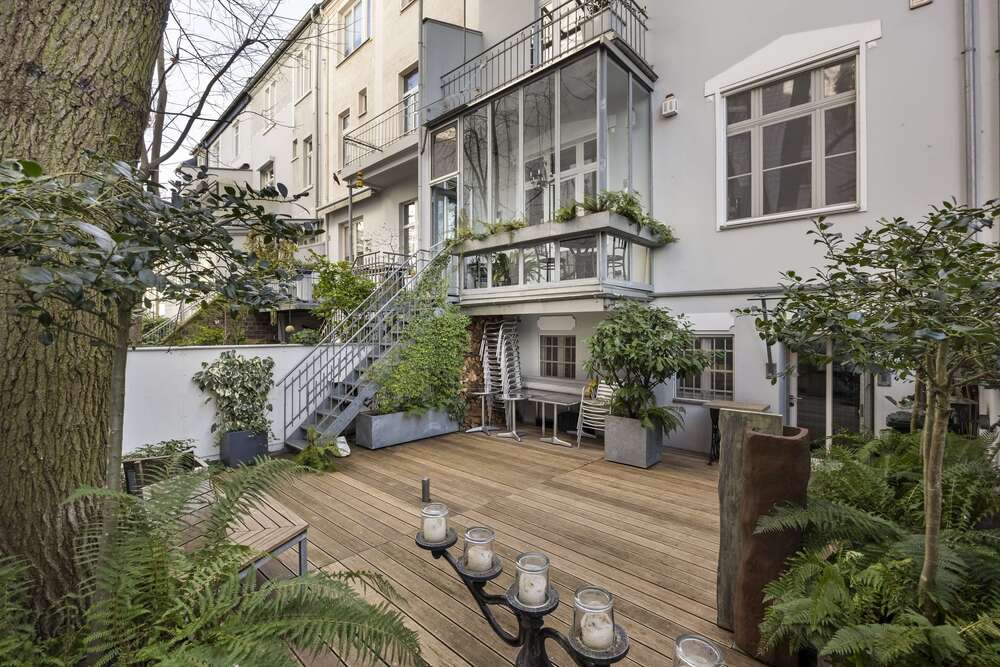 Thumbnail-Haus zum Kaufen in Düsseldorf 2.950.000,00 € 228 m²