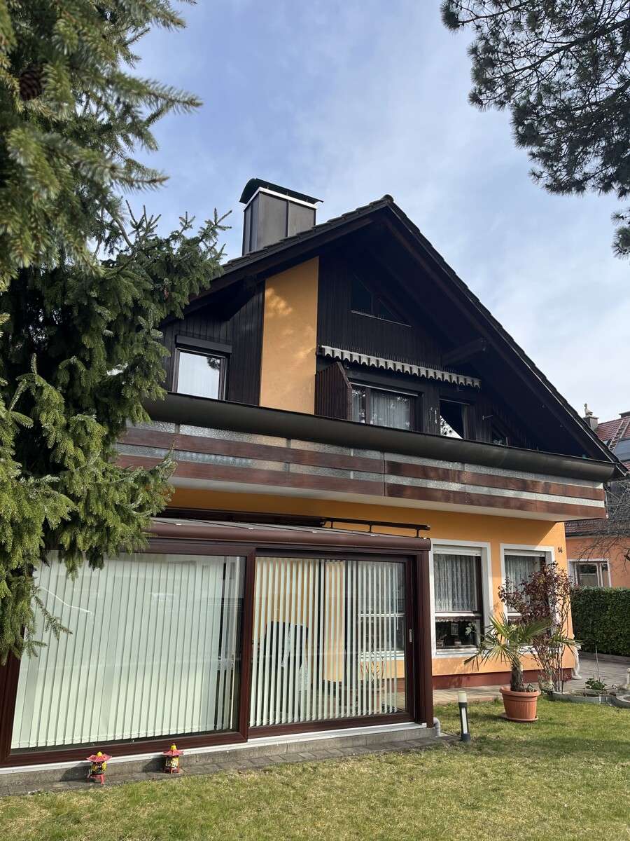 Thumbnail-Haus zum Kaufen in München 1.295.000,00 € 275 m²