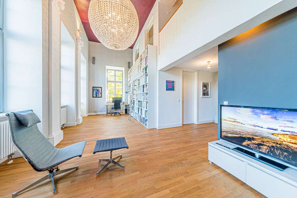 Thumbnail-Wohnung zum Mieten in Offenbach 3.900,00 € 180 m²