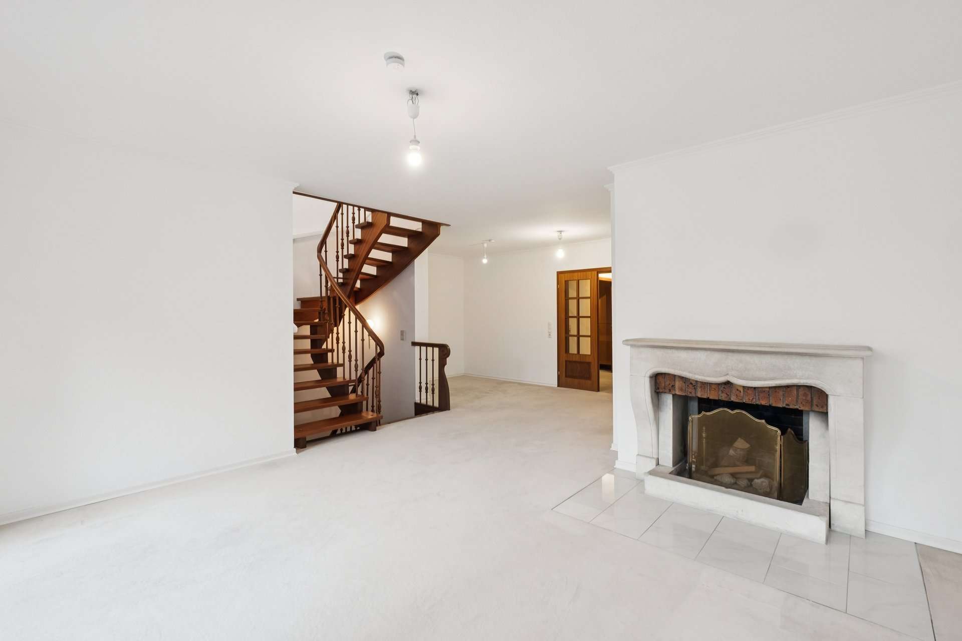 Thumbnail-Haus zum Mieten in Hamburg 2.420,00 € 131 m²