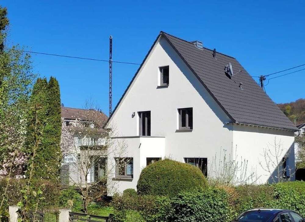 Thumbnail-Haus zum Kaufen in Unkel 695.000,00 € 196 m²