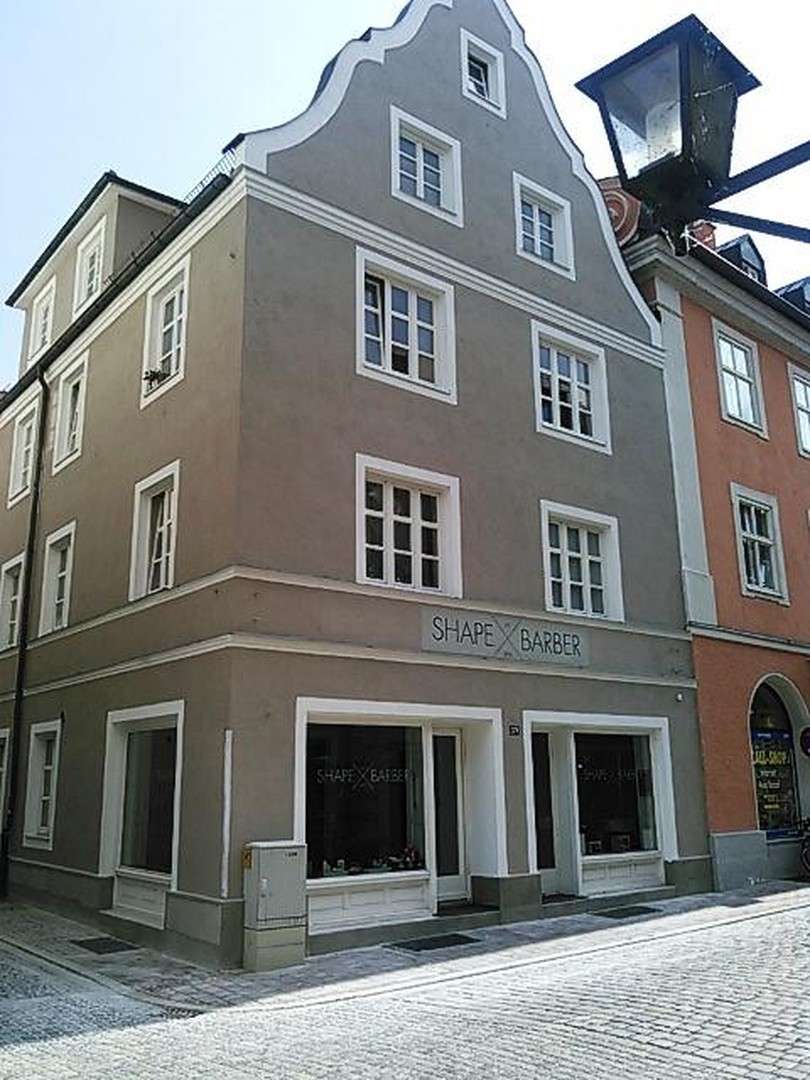 Thumbnail-Haus zum Kaufen in Landshut 1.521.850,00 € 274 m²