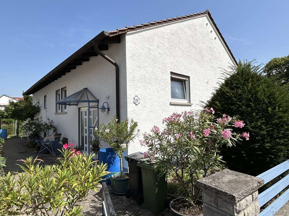 Thumbnail-Haus zum Kaufen in Grünstadt Sausenheim 375.000,00 € 117.28 m²