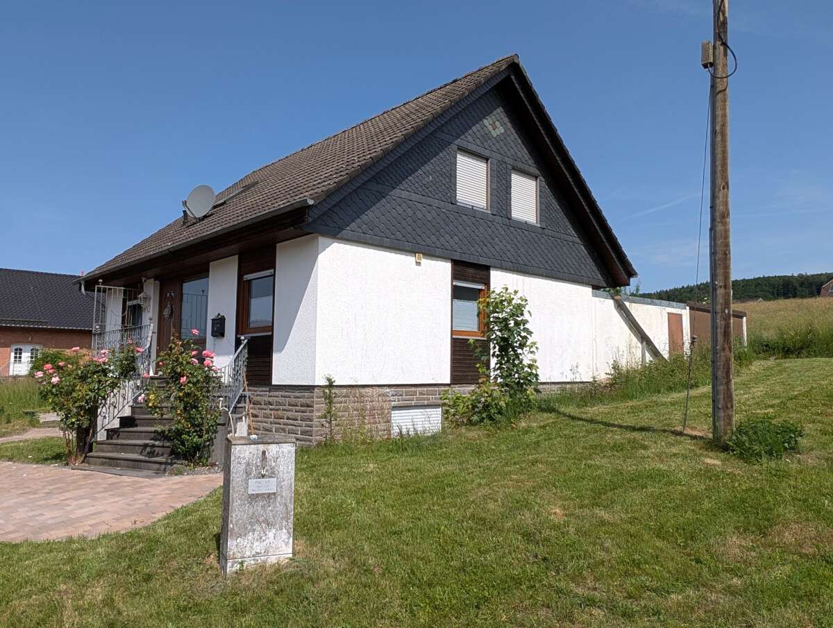 Thumbnail-Haus zum Kaufen in Windeck Dattenfeld 320.000,00 € 181 m²