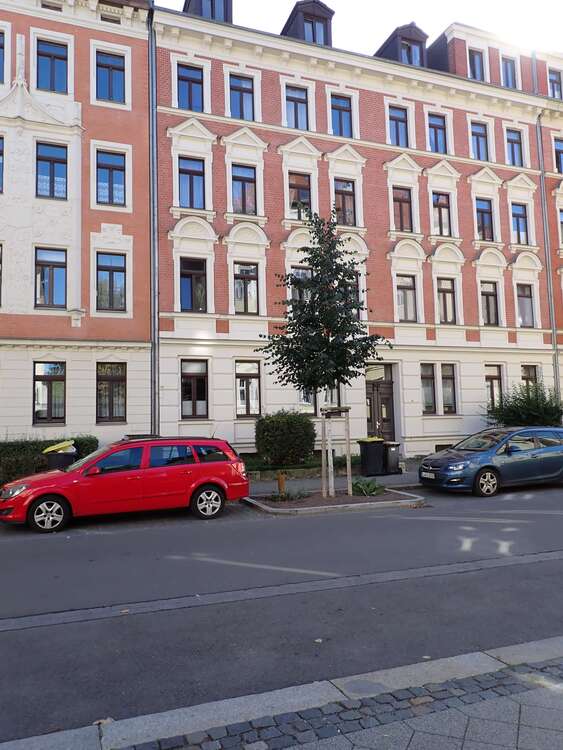 Thumbnail-Wohnung zum Kaufen in Leipzig 210.000,00 € 77.72 m²
