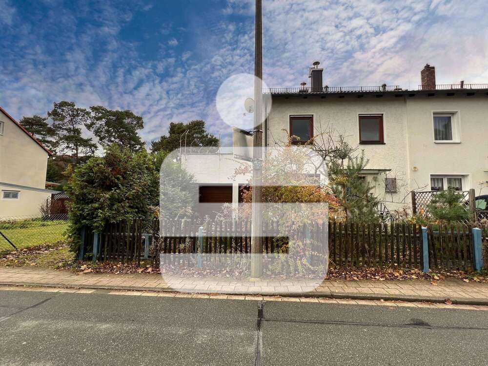 Thumbnail-Haus zum Kaufen in Erlangen 470.000,00 € 83.16 m²