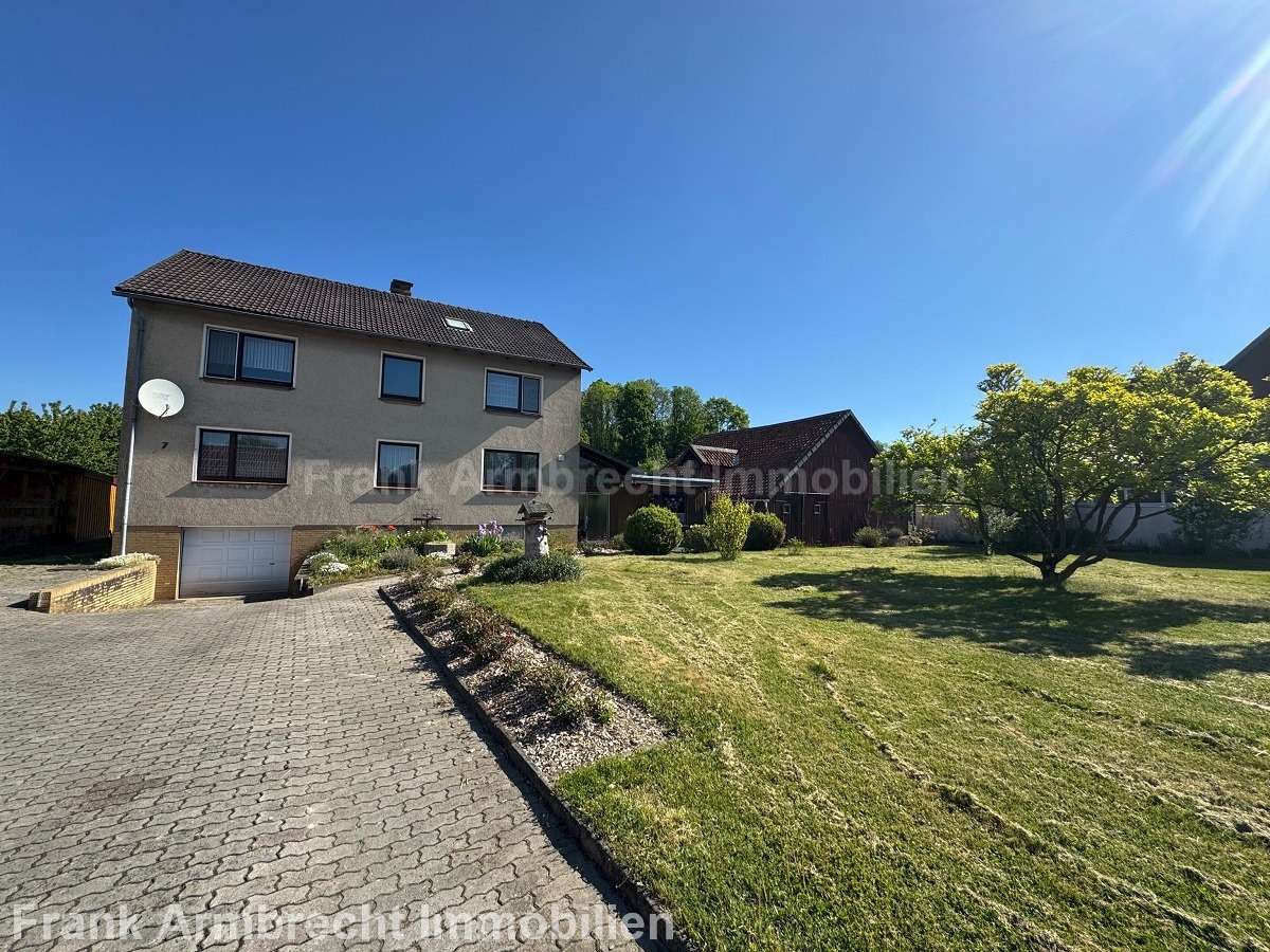 Thumbnail-Haus zum Kaufen in Seesen 199.000,00 € 260 m²