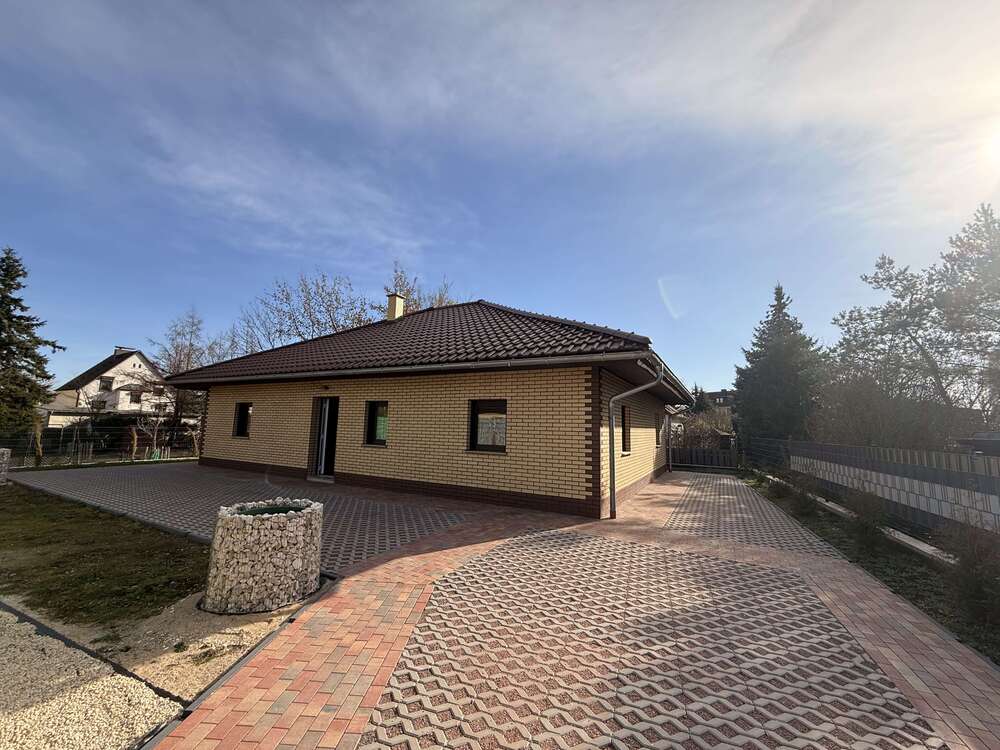 Thumbnail-Haus zum Mieten in Teutschenthal 1.500,00 € 110 m²