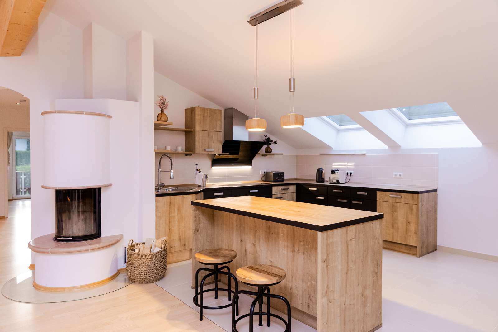 Thumbnail-Wohnung zum Mieten in Murnau am Staffelsee 2.500,00 € 171 m²