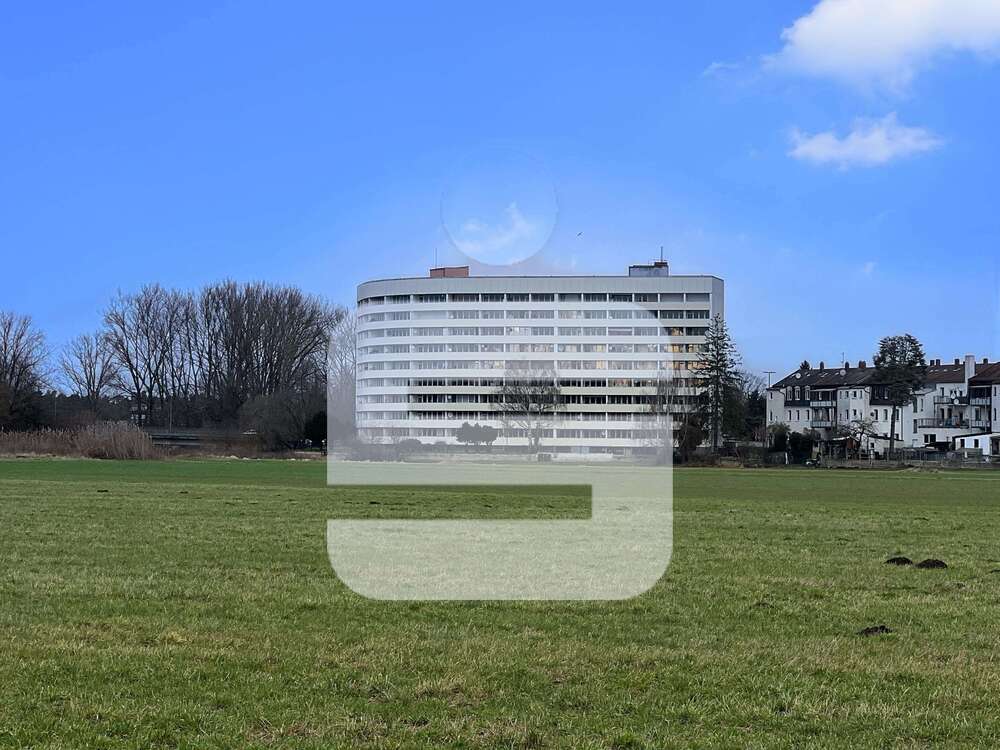 Thumbnail-Wohnung zum Kaufen in Erlangen 220.000,00 € 66.22 m²