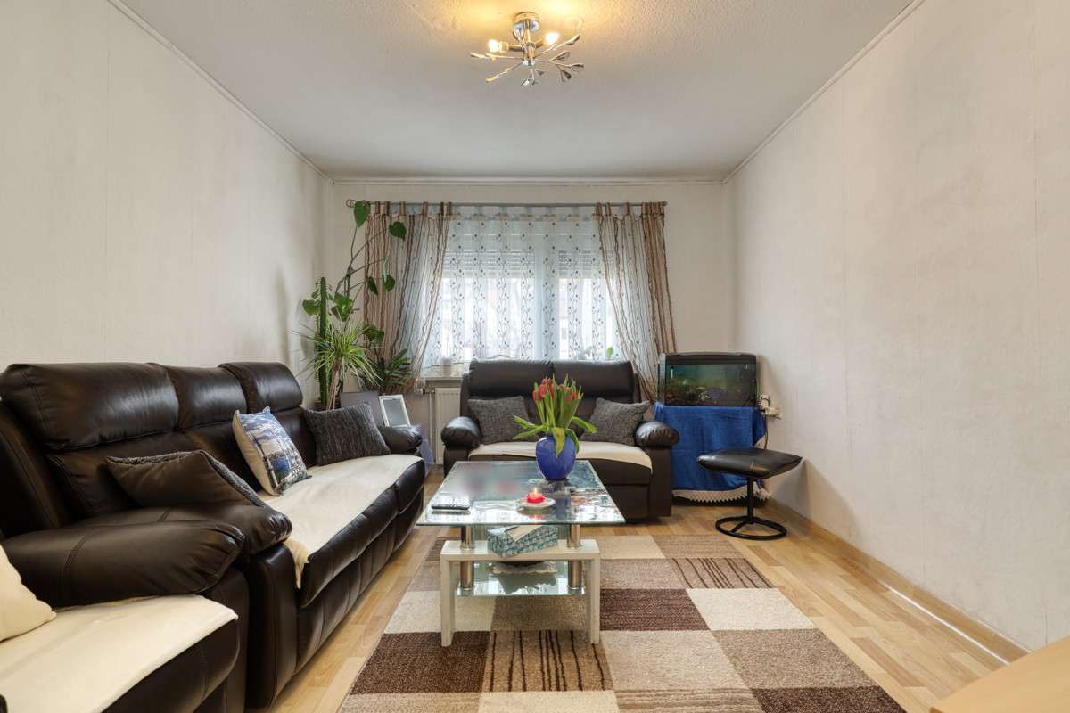 Thumbnail-Haus zum Kaufen in Eisingen 349.000,00 € 148 m²