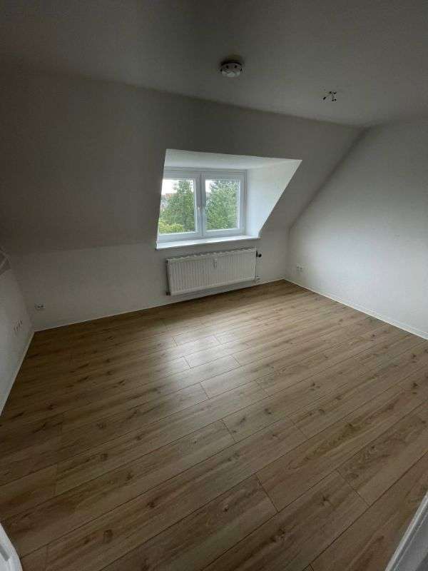 Thumbnail-Wohnung zum Mieten in Büdelsdorf 345,00 € 34.25 m²