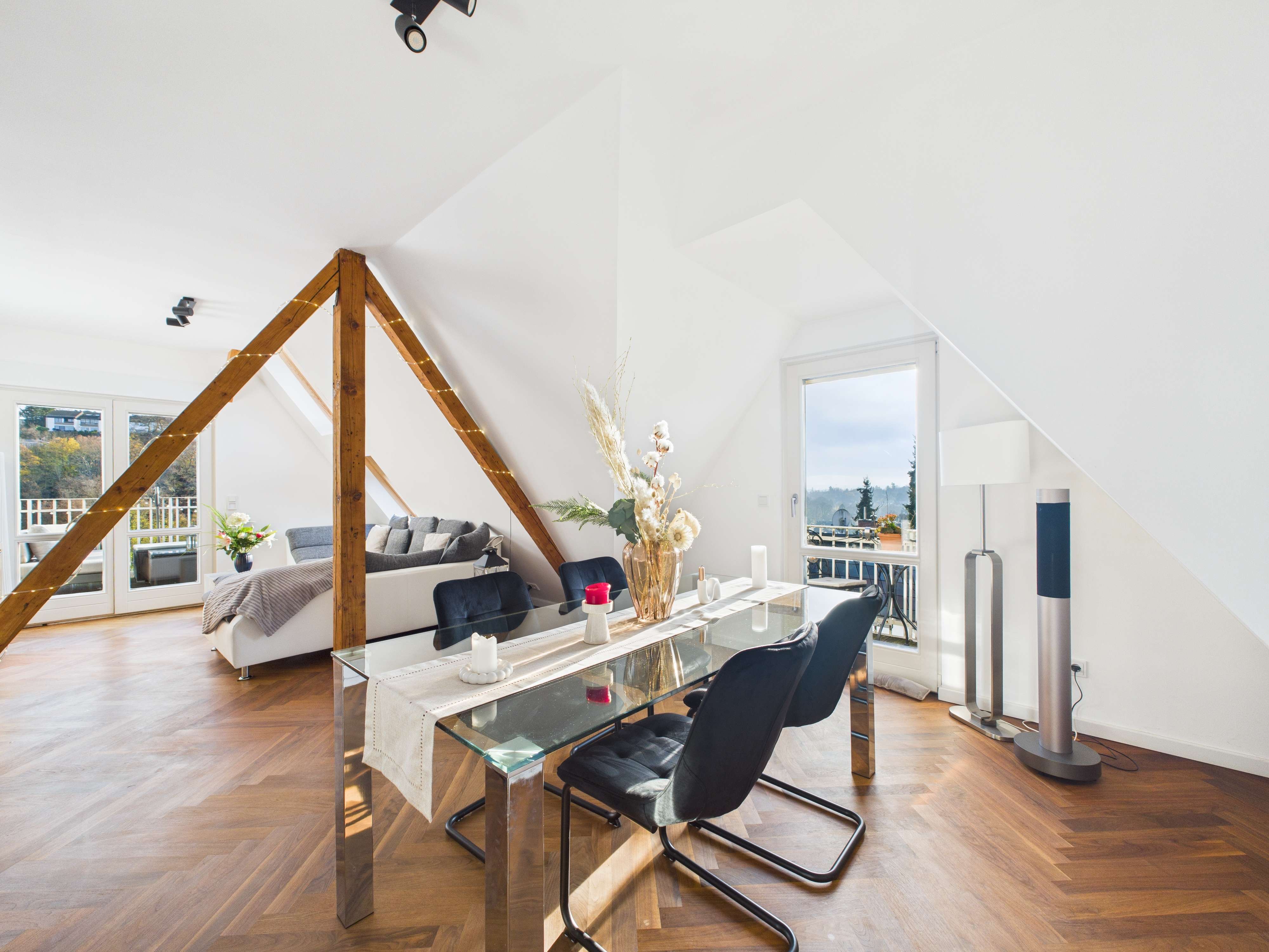 Thumbnail-Wohnung zum Mieten in Wiesbaden 2.800,00 € 90 m²