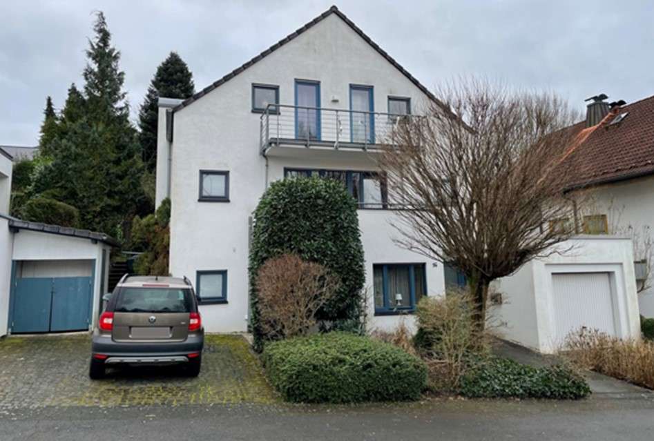 Thumbnail-Haus zum Mieten in Königswinter 2.150,00 € 215 m²