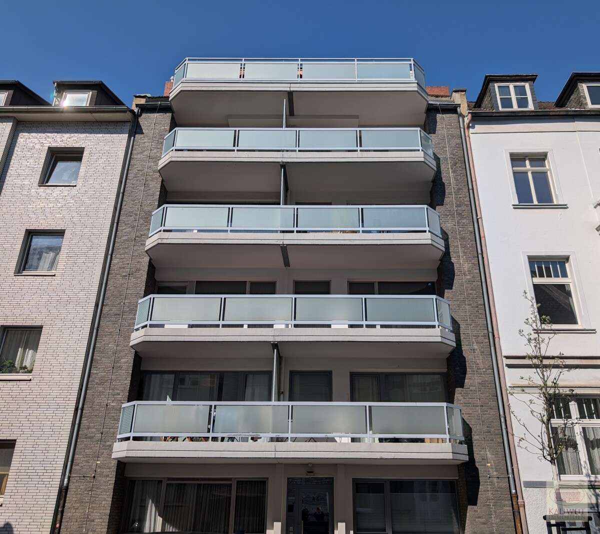 Thumbnail-Wohnung zum Kaufen in Düsseldorf 595.000,00 € 121 m²