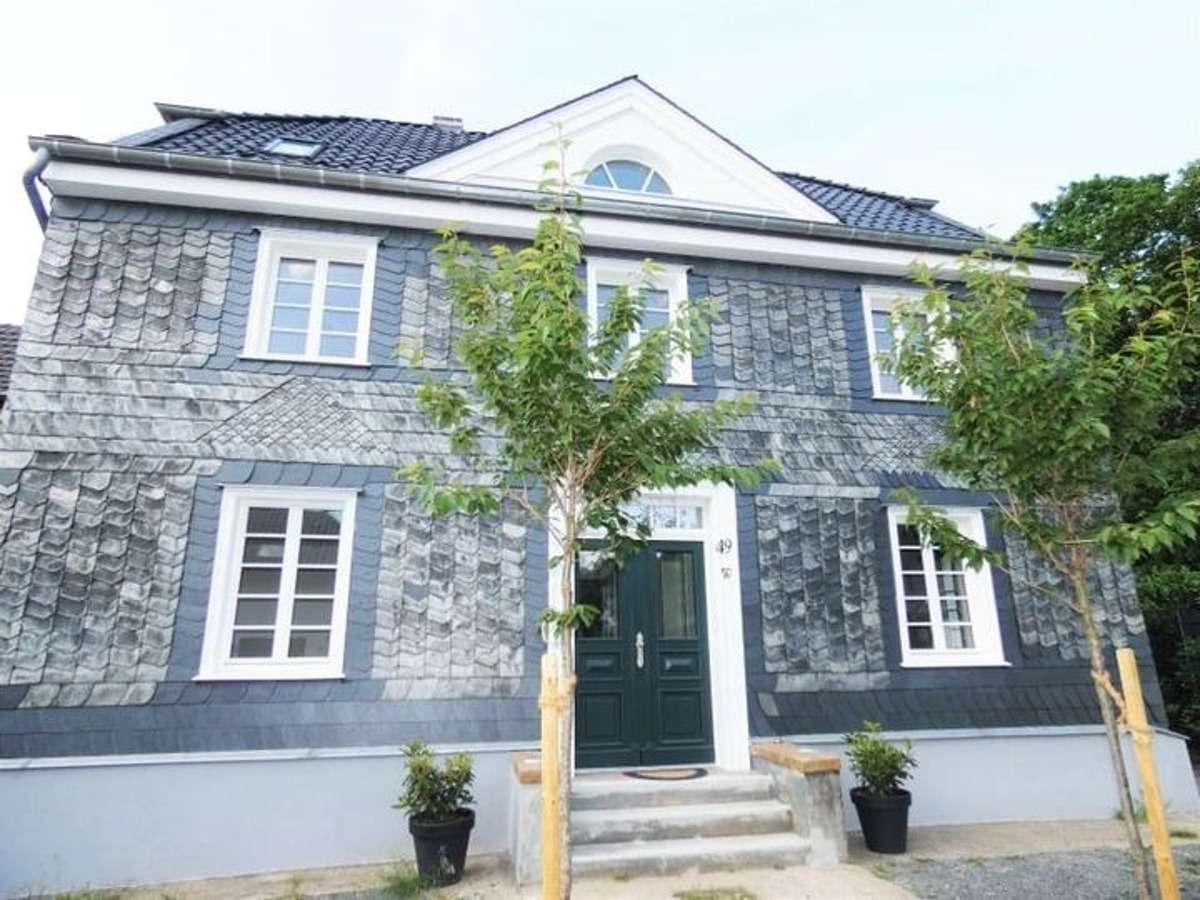 Thumbnail-Haus zum Mieten in Köln 3.500,00 € 240 m²