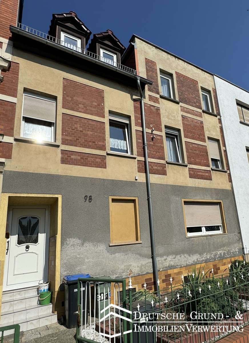 Thumbnail-Haus zum Kaufen in Schmölln 74.000,00 € 160 m²