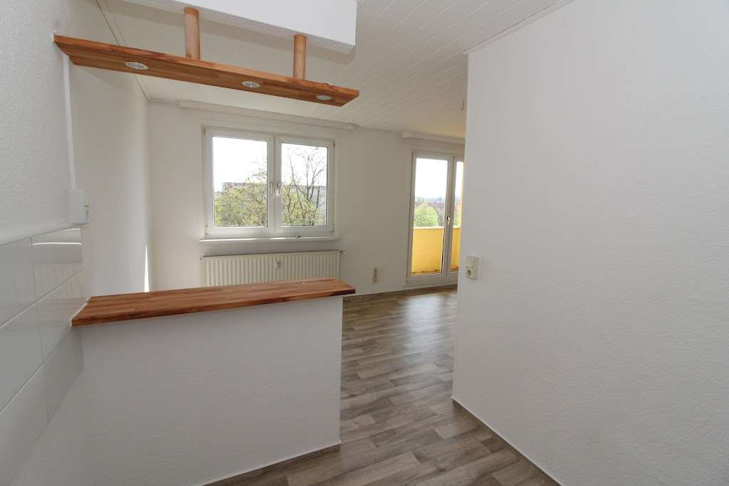 Thumbnail-Wohnung zum Mieten in Bitterfeld-Wolfen 337,00 € 57 m²