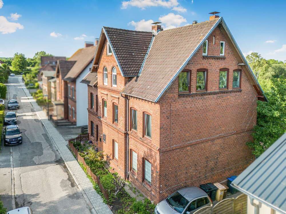 Thumbnail-Haus zum Kaufen in Kiel 585.000,00 € 300 m²