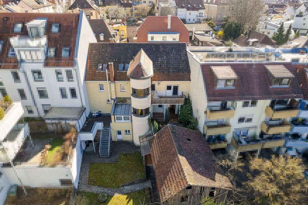 Thumbnail-Haus zum Kaufen in Ludwigsburg 690.000,00 € 232.34 m²