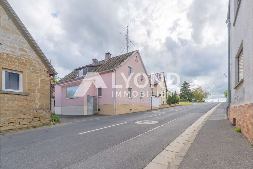 Thumbnail-Haus zum Kaufen in Werneck Vasbühl 190.000,00 € 184 m²