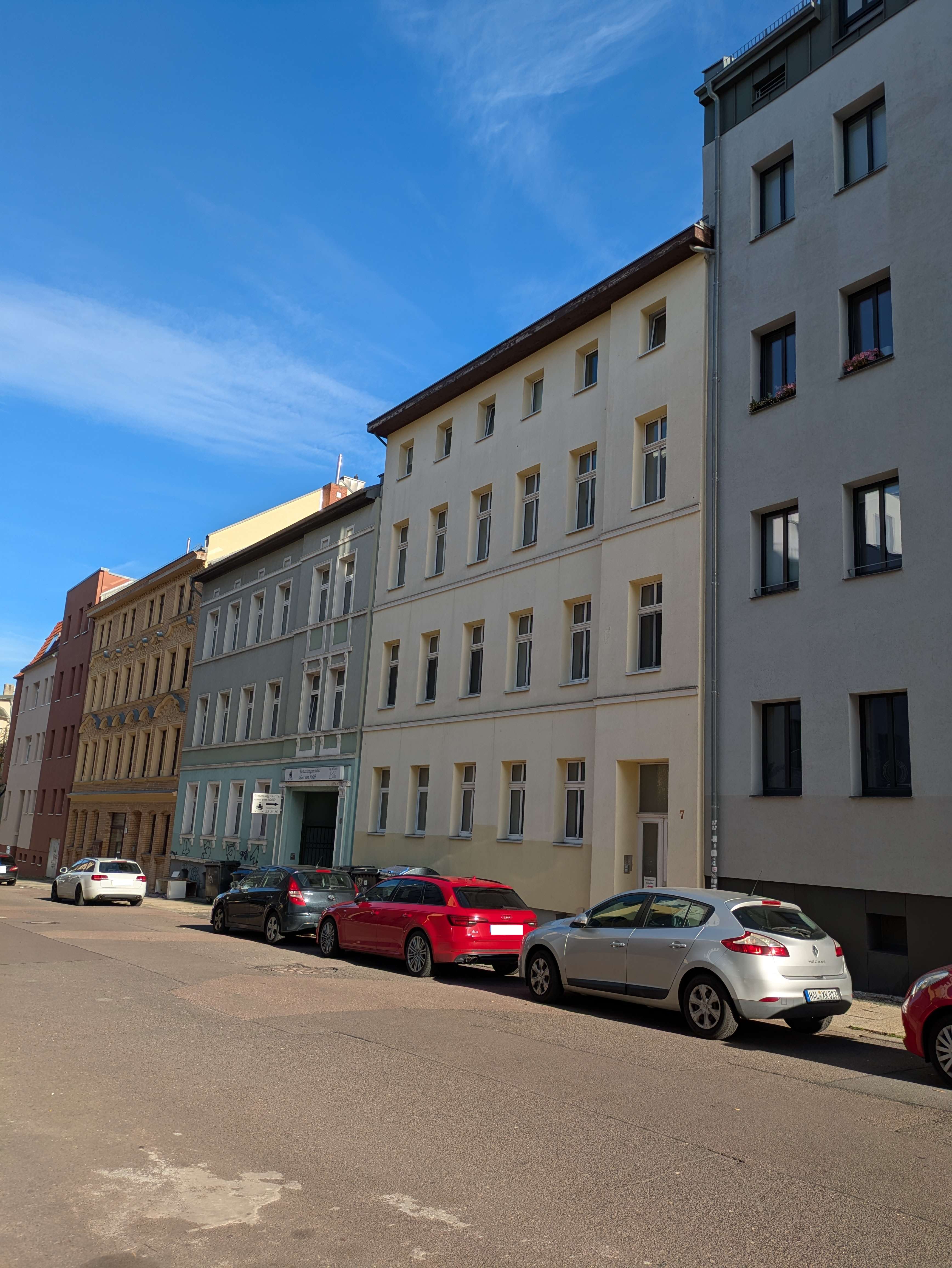 Thumbnail-Wohnung zum Mieten in HalleS. 742,00 € 106 m²