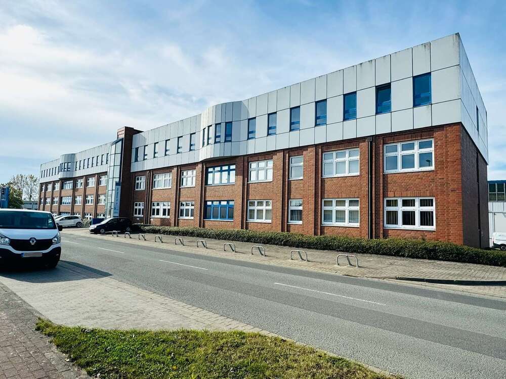 Thumbnail-Büro in Schwerin 2.550,00 € 359 m²