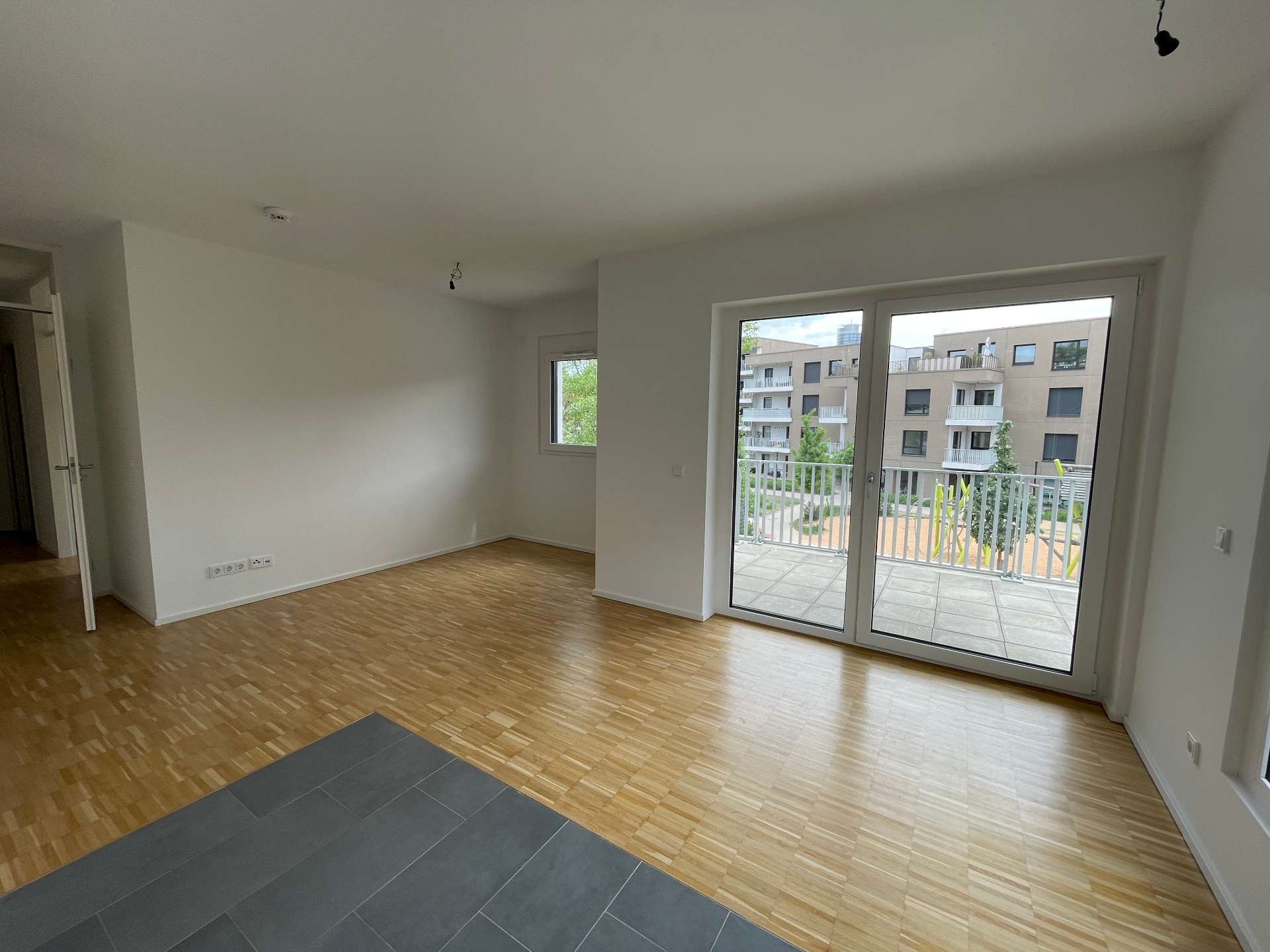 Thumbnail-Wohnung zum Mieten in Nürnberg 811,12 € 52.67 m²