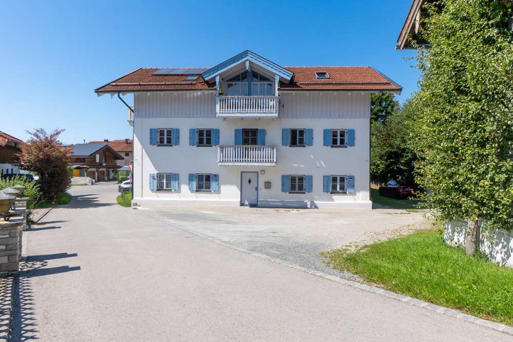 Thumbnail-Wohnung zum Kaufen in Bad Endorf 320.000,00 € 77.08 m²
