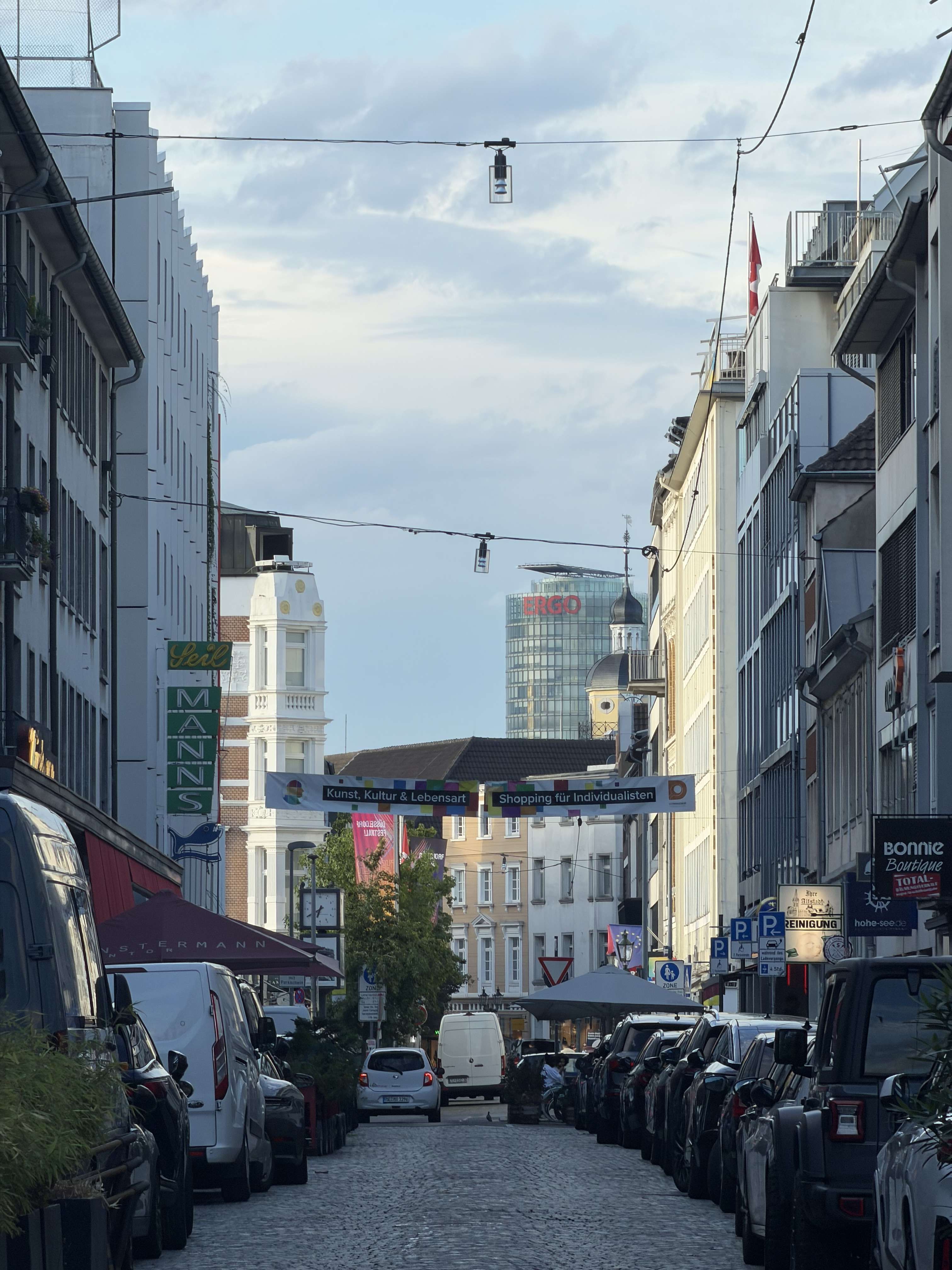 Thumbnail-Einzelhandel in Düsseldorf 1.490.000,00 € 100 m²