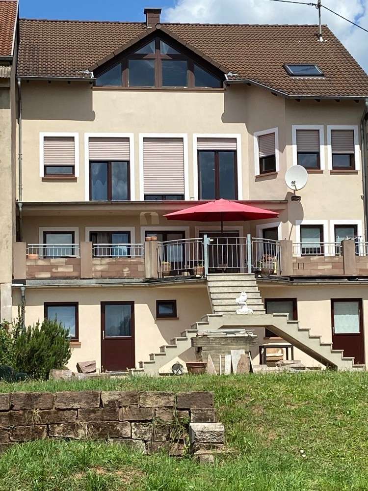 Thumbnail-Haus zum Kaufen in Schwalbach Hülzweiler 750.000,00 € 440 m²