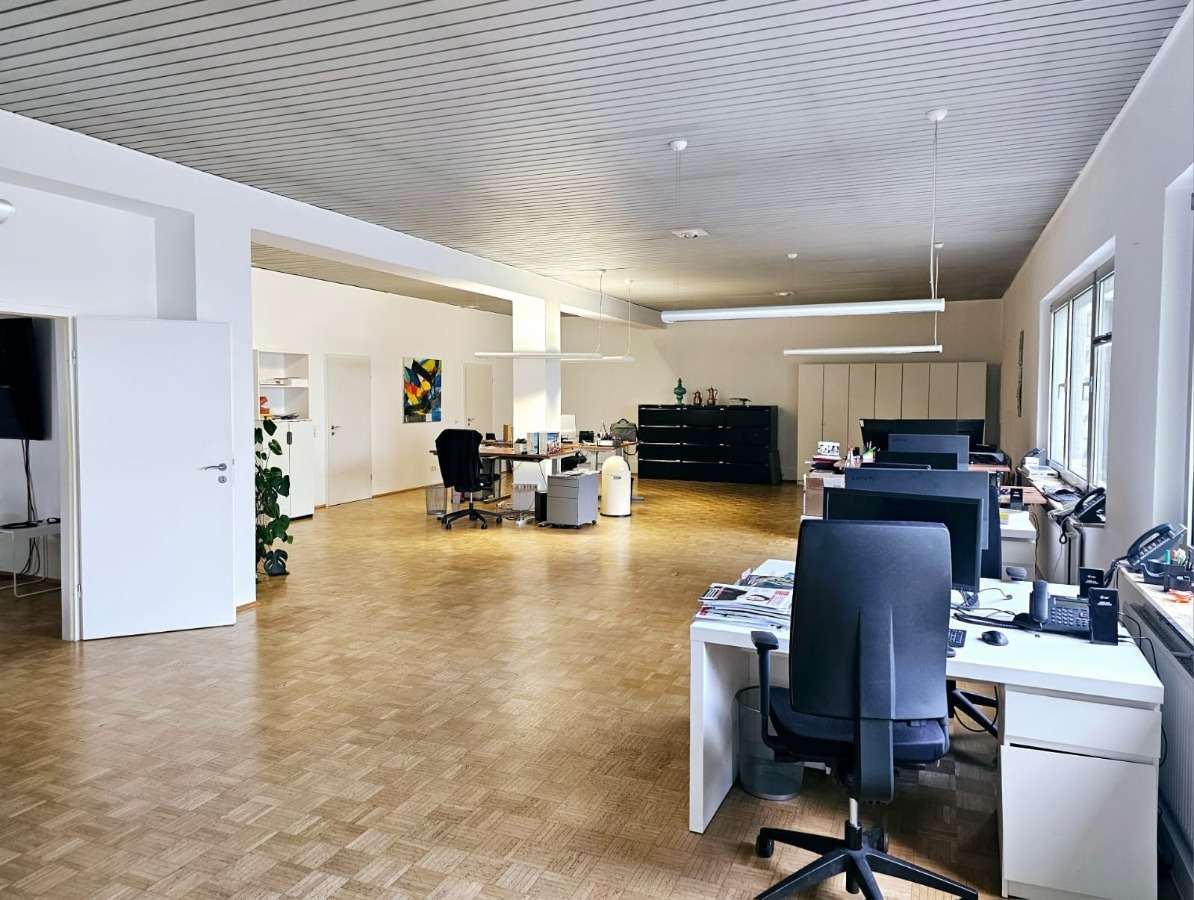 Thumbnail-Büro in Neu-Isenburg 529.000,00 € 302 m²
