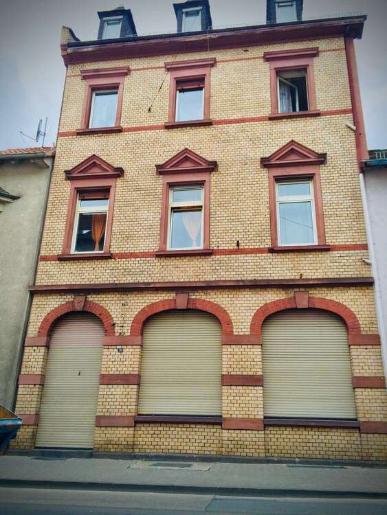 Thumbnail-Haus zum Kaufen in Frankfurt 889.000,00 € 398 m²