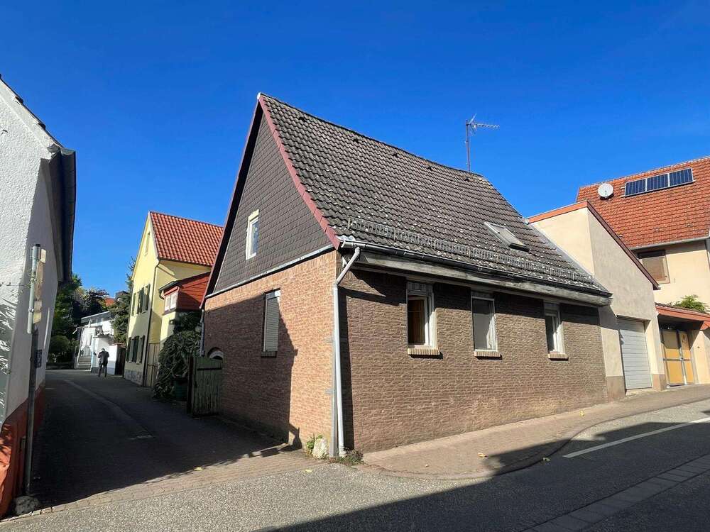 Thumbnail-Haus zum Kaufen in Bodenheim 180.000,00 € 93 m²