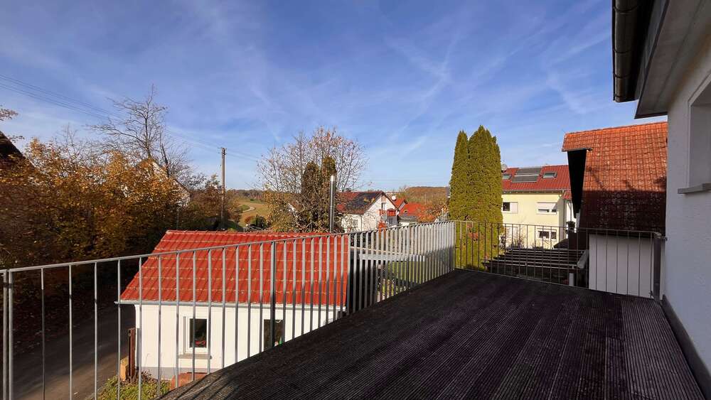 Thumbnail-Wohnung zum Mieten in Weissach im Tal 900,00 € 94.2 m²