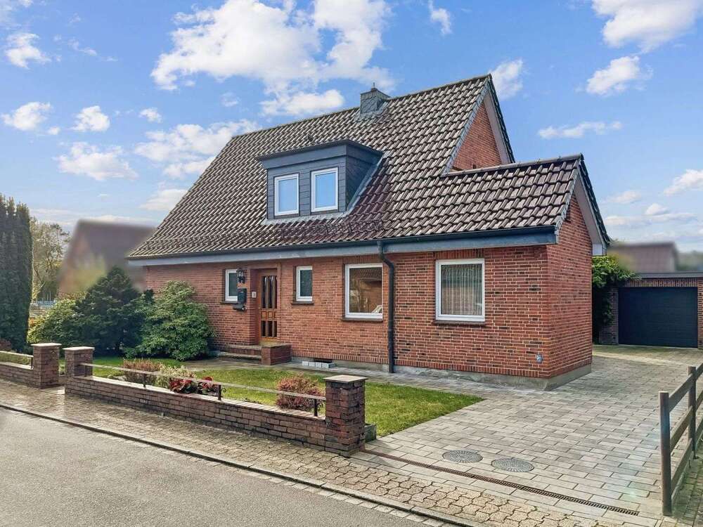 Thumbnail-Haus zum Kaufen in Büdelsdorf 239.000,00 € 97 m²