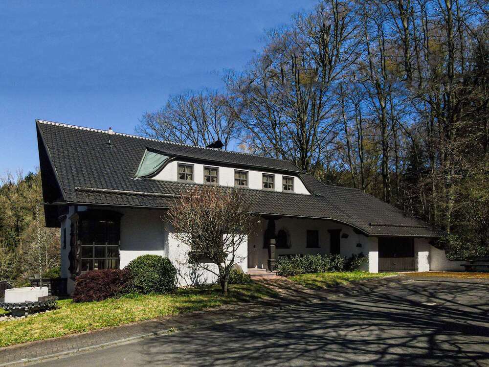 Thumbnail-Haus zum Kaufen in Homburg 398.000,00 € 148 m²