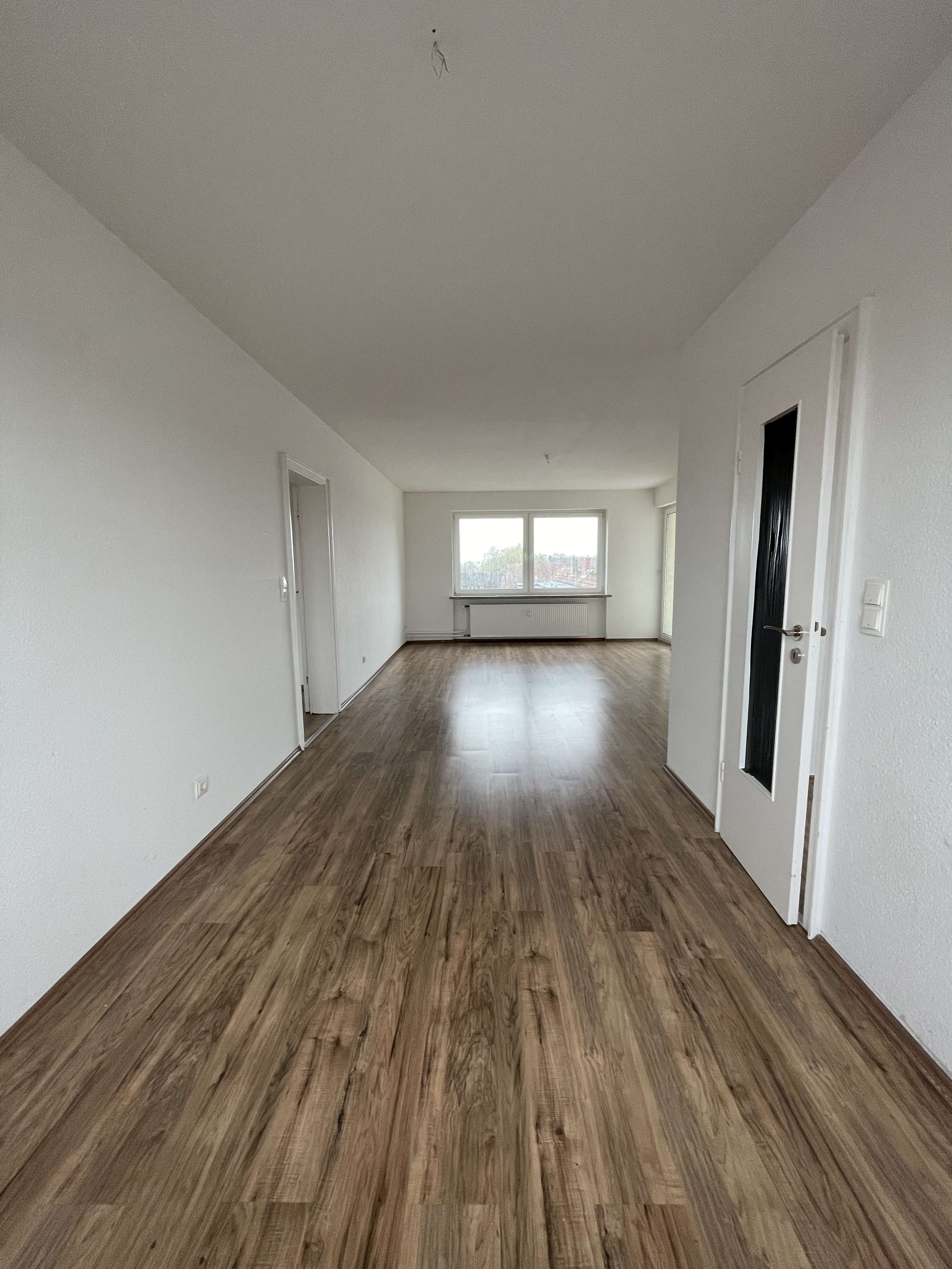 Thumbnail-Wohnung zum Kaufen in Wilhelmshaven 130.000,00 € 93.78 m²