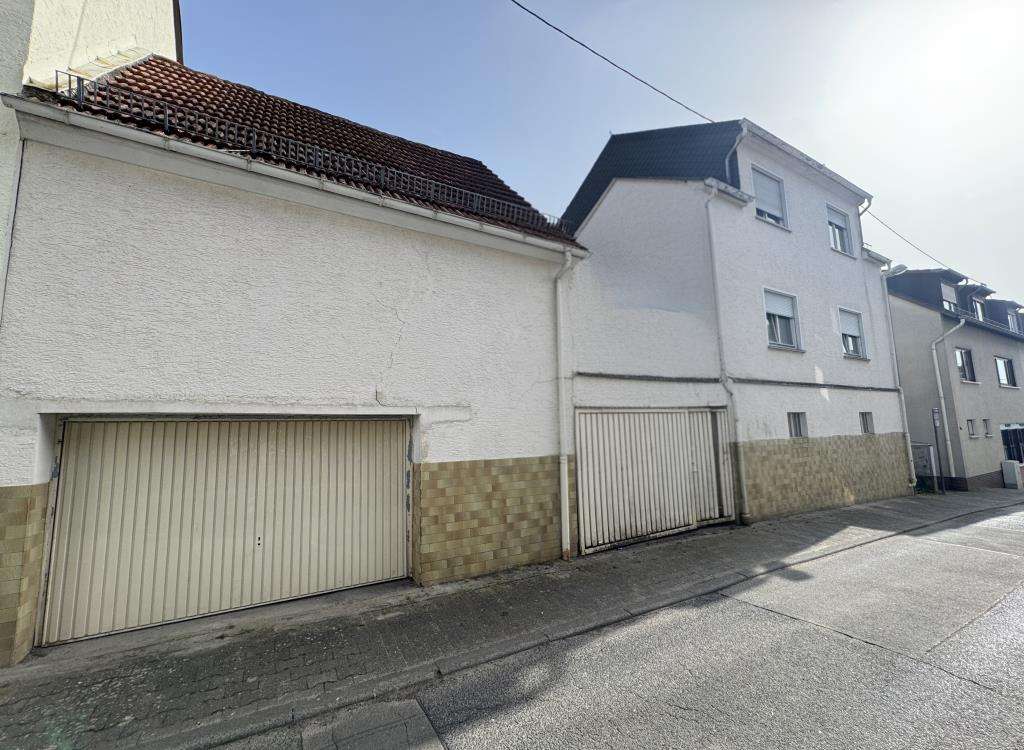 Thumbnail-Haus zum Kaufen in Wiesbaden 318.000,00 € 97.8 m²