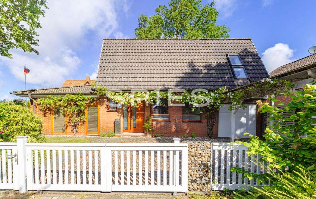 Thumbnail-Haus zum Mieten in Hude 1.200,00 € 123 m²