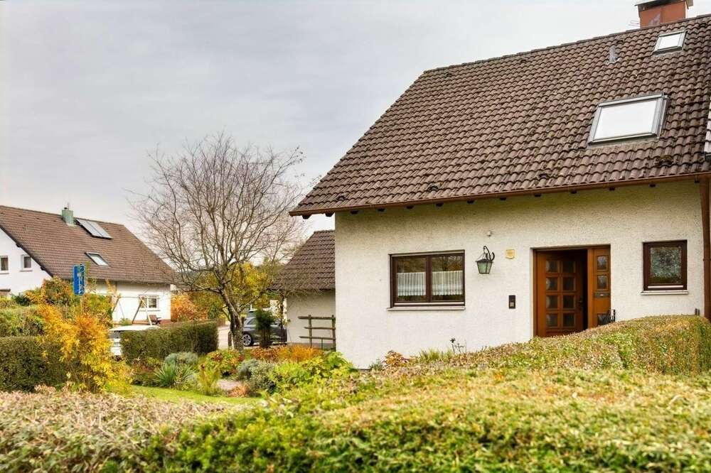 Thumbnail-Haus zum Kaufen in Straubenhardt 435.000,00 € 126.11 m²