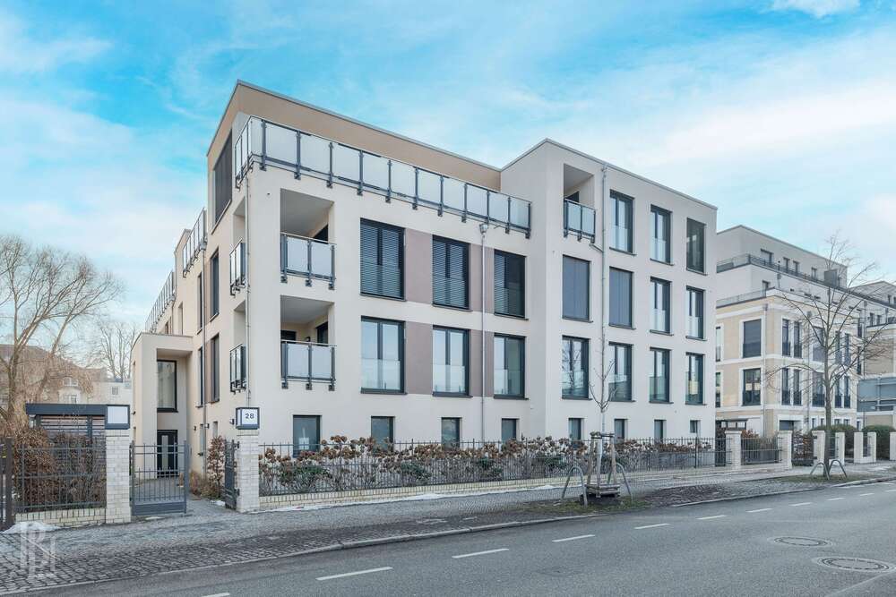 Thumbnail-Wohnung zum Mieten in Potsdam 3.950,00 € 188.89 m²