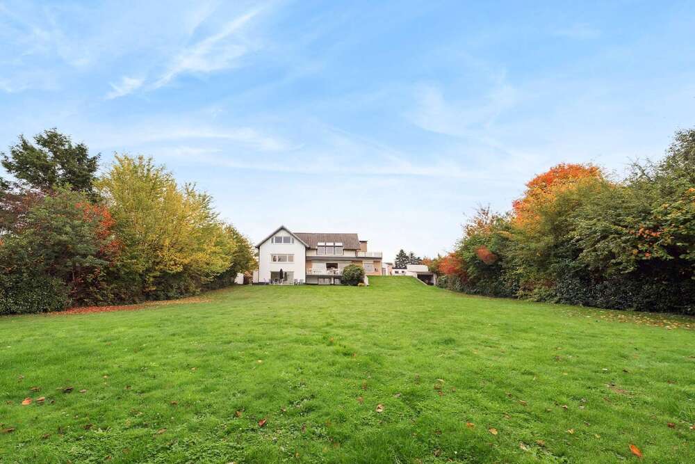 Thumbnail-Haus zum Kaufen in Bad Honnef 1.170.000,00 € 490 m²