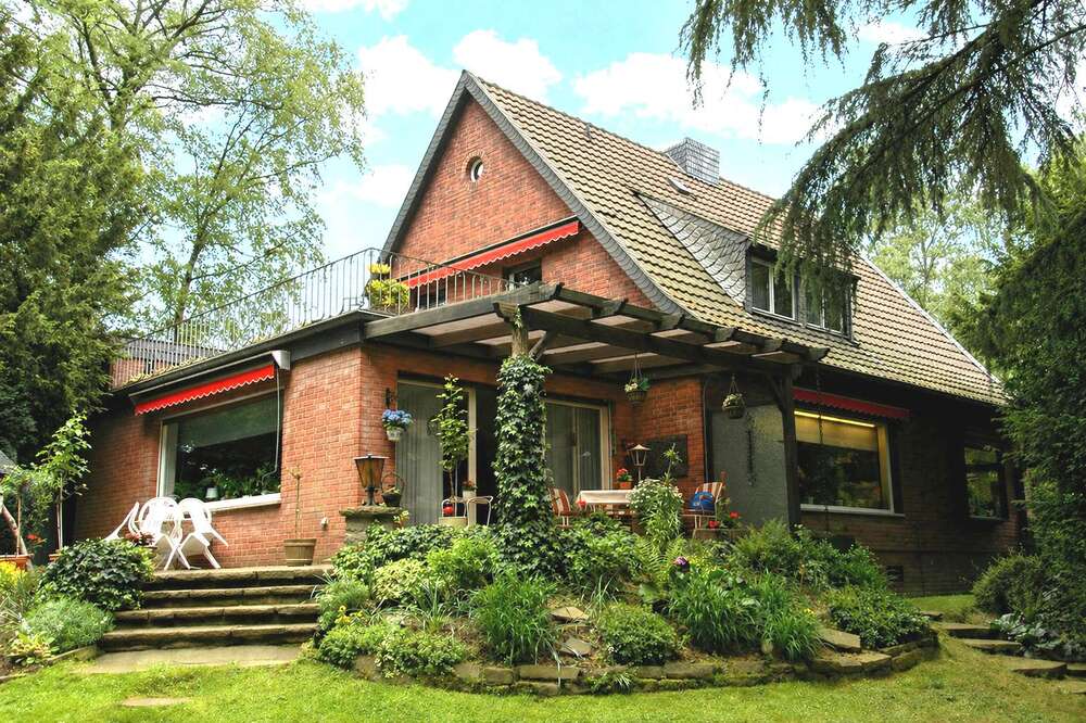 Thumbnail-Haus zum Kaufen in Krefeld Bockum 699.000,00 € 179 m²