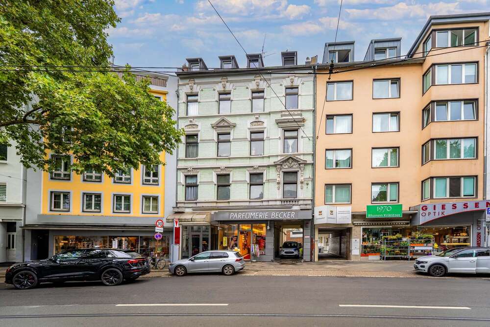 Thumbnail-Haus zum Kaufen in Düsseldorf 3.800.000,00 € 1165 m²