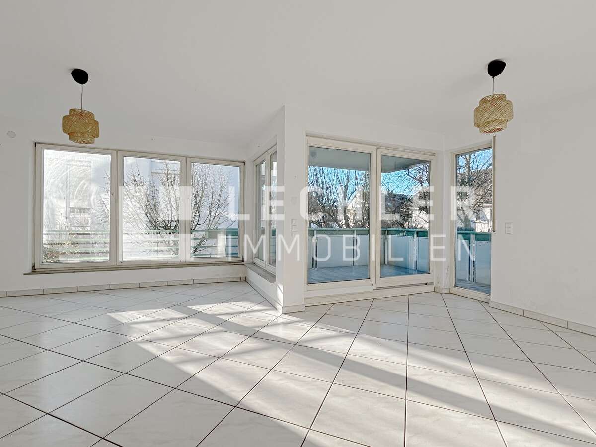 Thumbnail-Wohnung zum Mieten in Stuttgart Riedenberg 1.990,00 € 110 m²