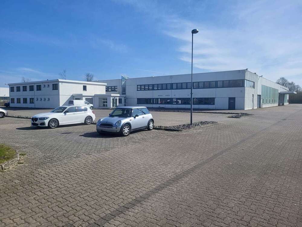 Thumbnail-Halle in Neumünster 14.000,00 € 4000 m²