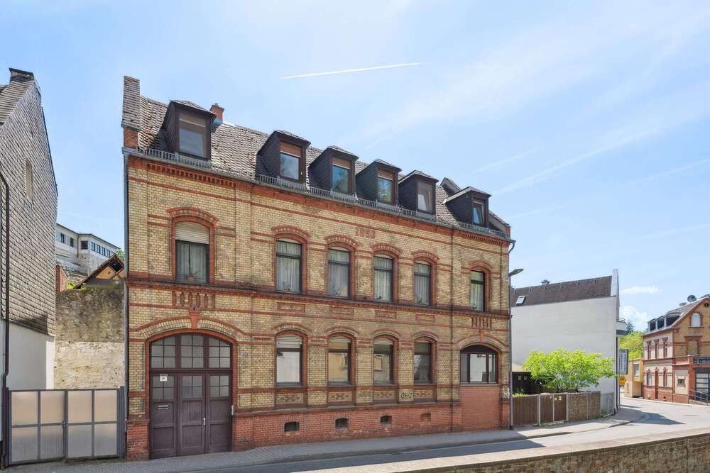 Thumbnail-Haus zum Kaufen in Wiesbaden 990.000,00 € 292 m²